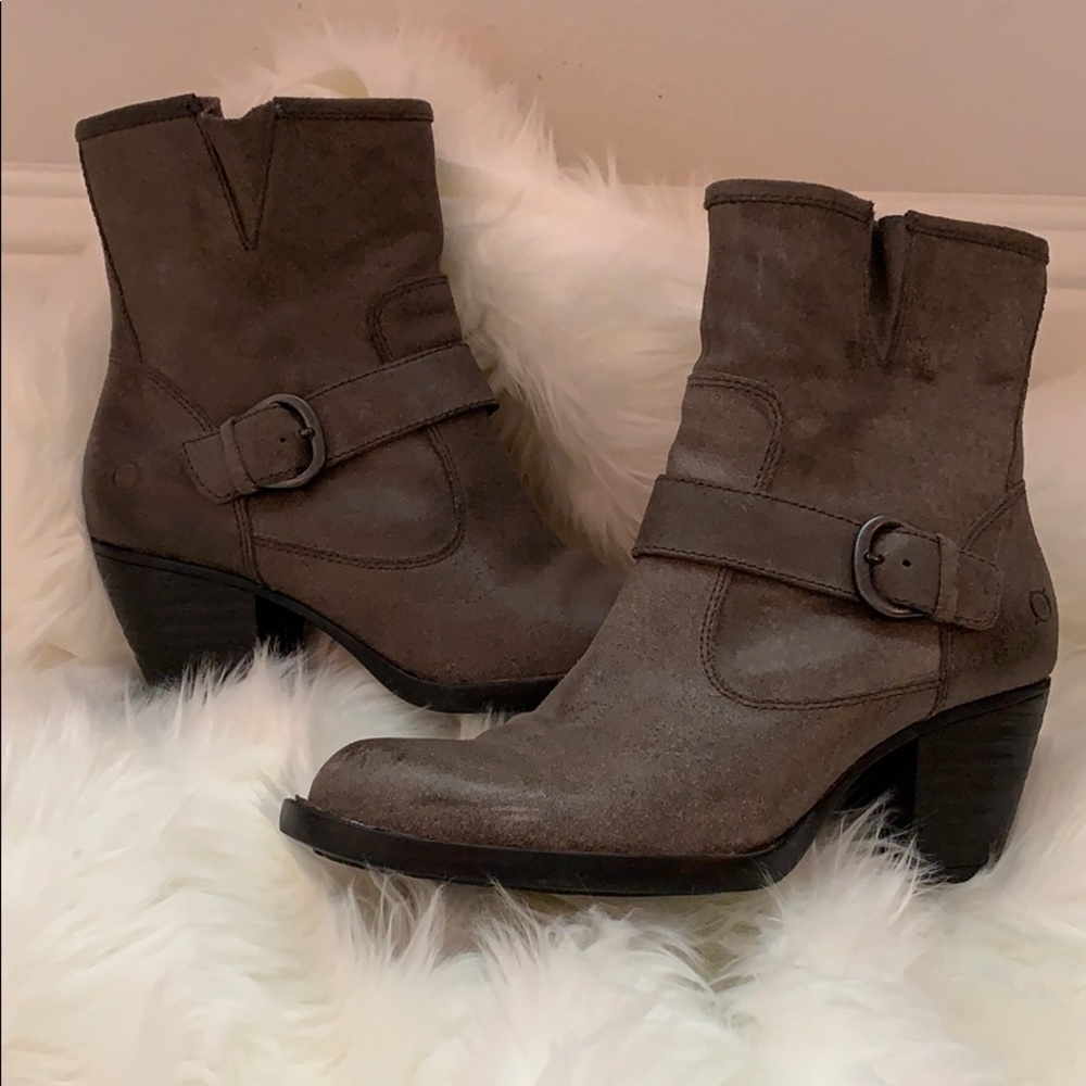 Born dark brown boots